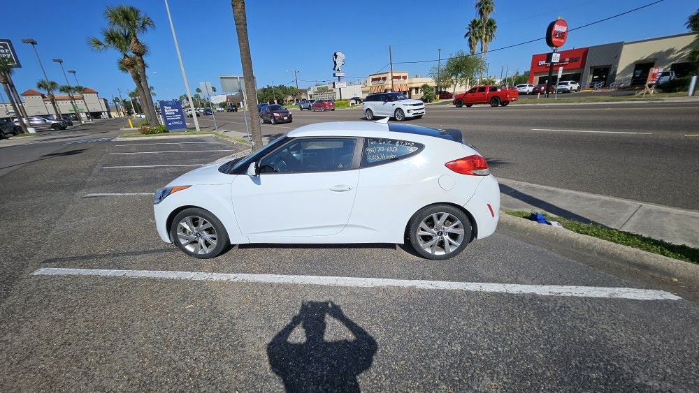 2016 Hyundai Veloster