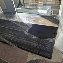 Dresser With Night Stand 