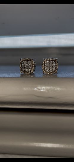 10k Gold/ Natural Si Diamond Men’s Earrings