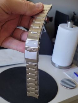 NEW SEIKO SAMURAI OEM BRECELET (bracelet has 2 seiko fat boy spring bars)