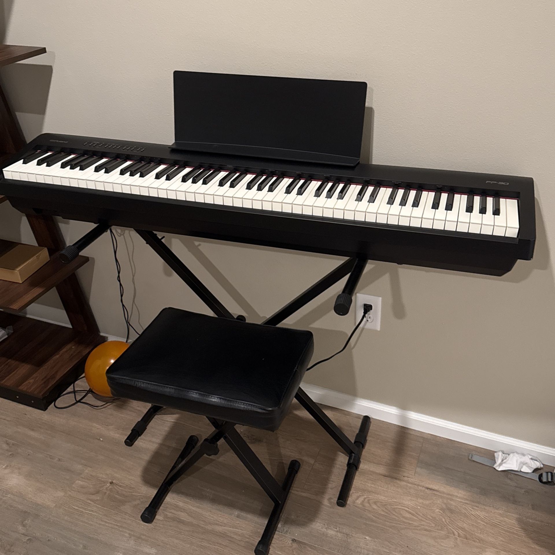 Roland FP-30 Digital Piano