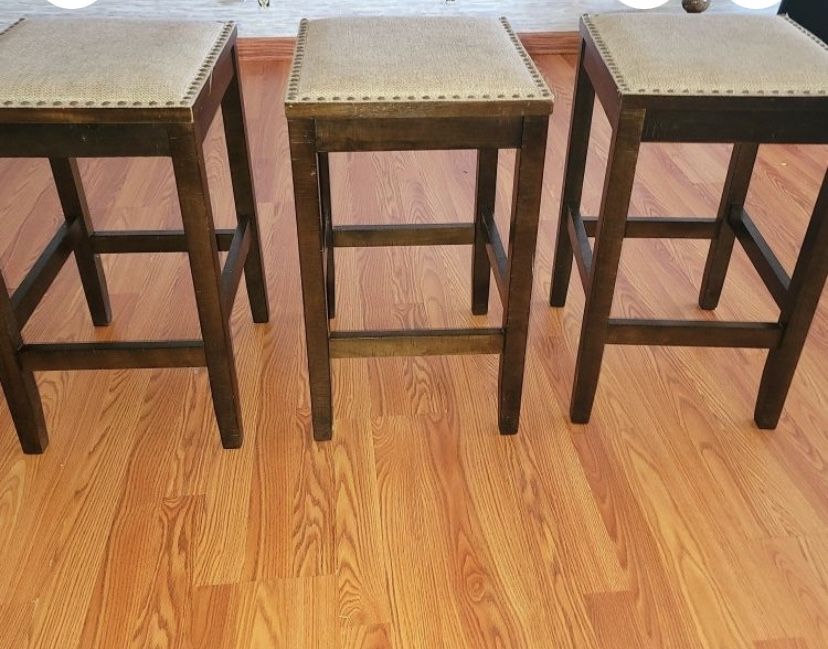 Bar Stools x 3 (Ashley Furniture) for Sale in Honolulu, HI OfferUp