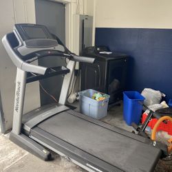 Norco track  2450  Treadmill 