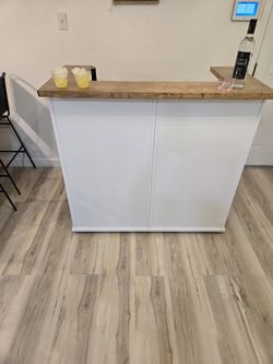 Collapsible, coffee bar