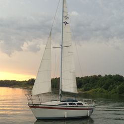 27’ Lancer Sailboat. 1978