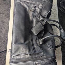 Elite By Travelers Edge Black Leather Duffel Bag 