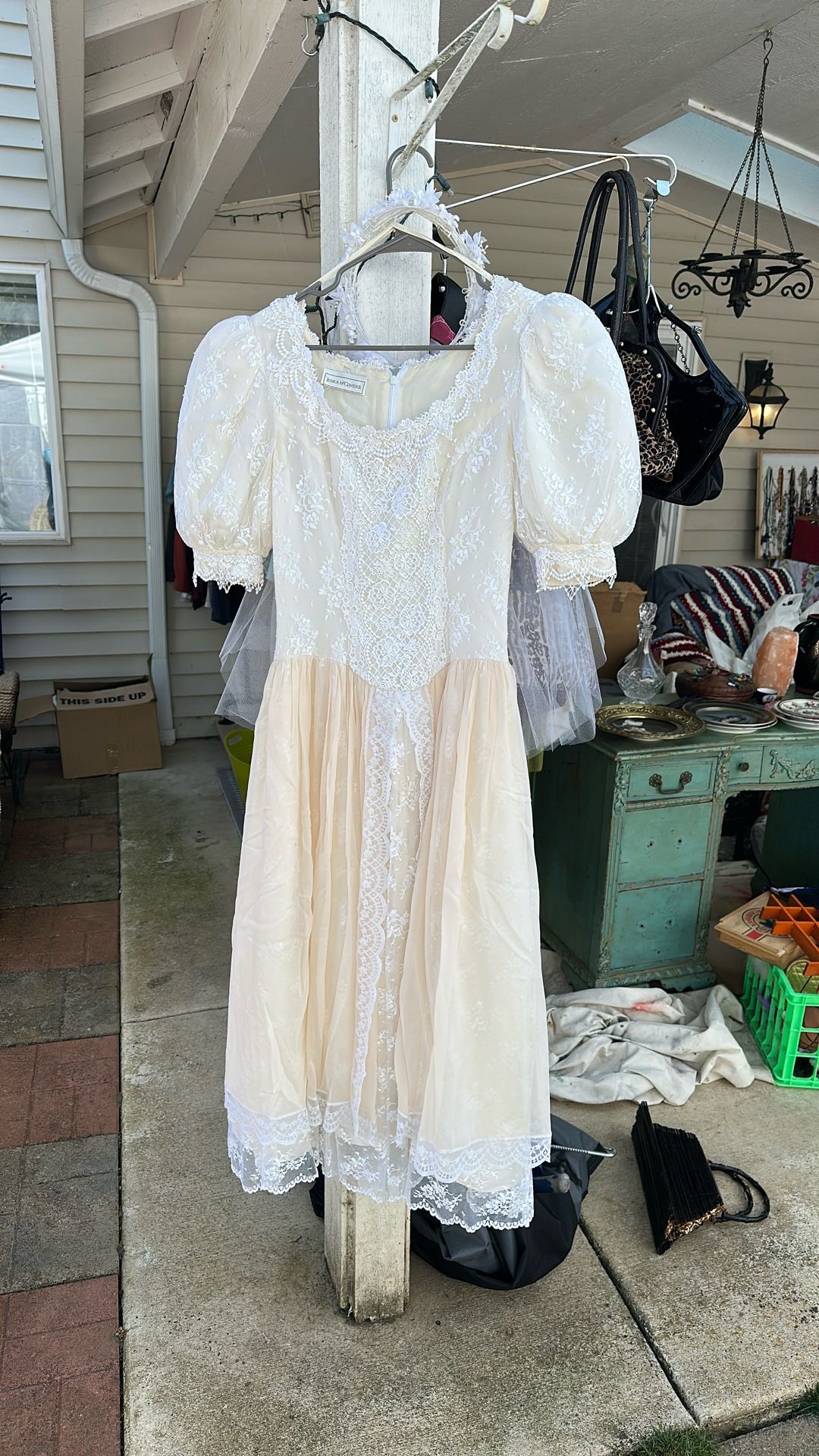 Wedding dress size 4 to 6