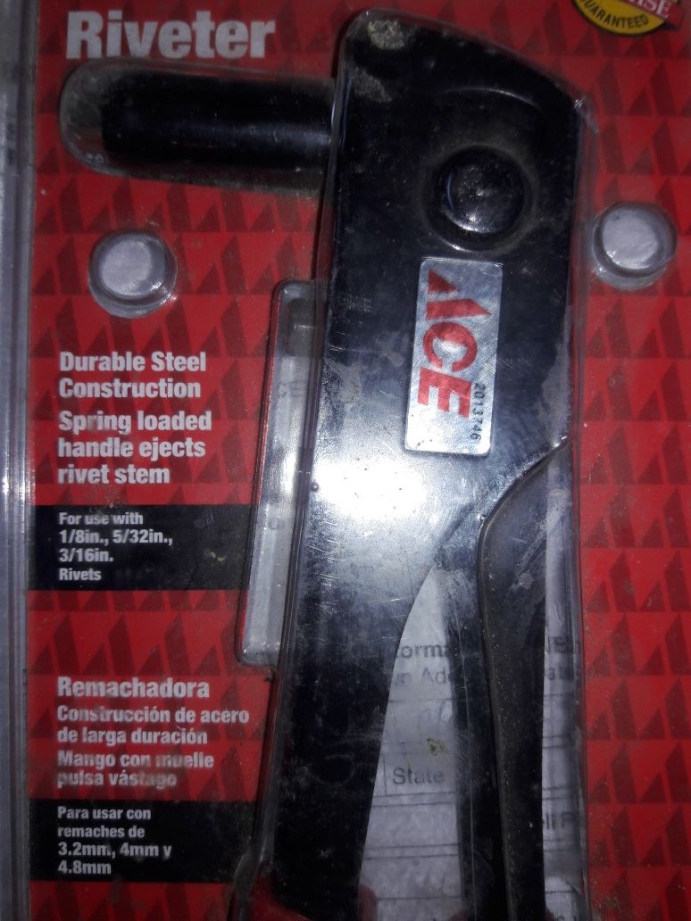 ACE Heavy Duty Riveter BRAND NEW STILL IN PACKAGE