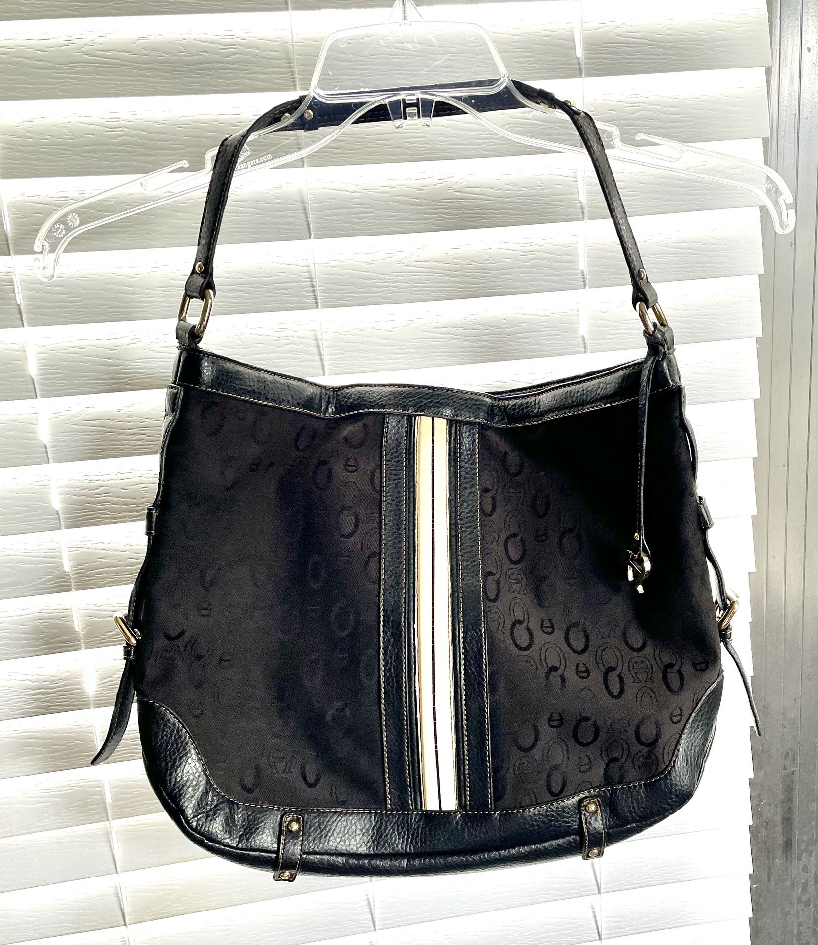 **VINTAGE** Etienne Aigner Women's Purse - Black Leather - Shoulder Bag - Charm