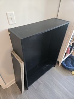 Ikea Bookshelf with missing pegs
