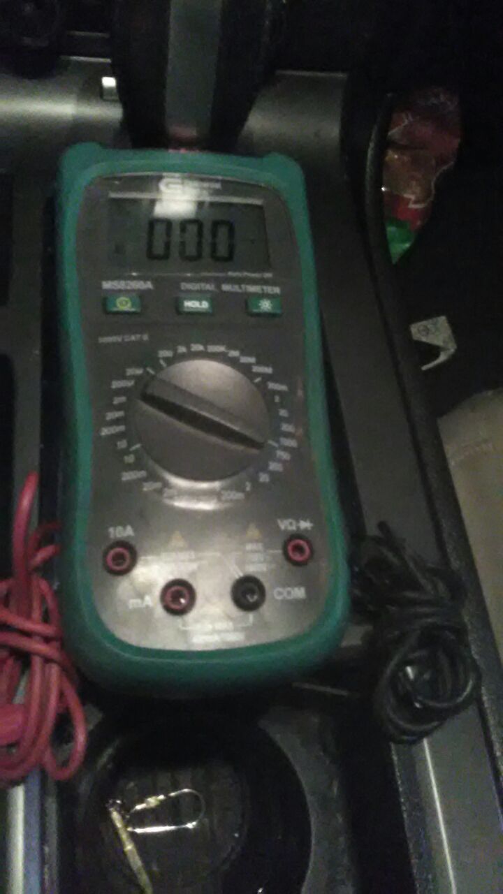 Commercial Electric digital multimeter ms8260a