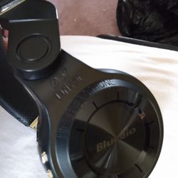 BLUEDIO TURBINE HT WIRELESS BLUETOOTH WIFI HEADPHONES STEREO WITH MIC BLACK GOOD SOUND