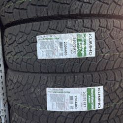 265/70/17 Kumho Tires 🛞