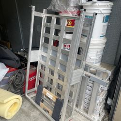 Tow Hitch Storage Rack With Ramp