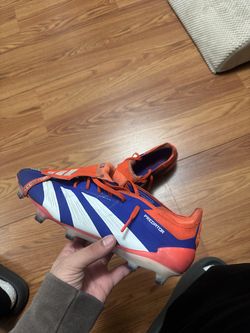 predator soccer cleats