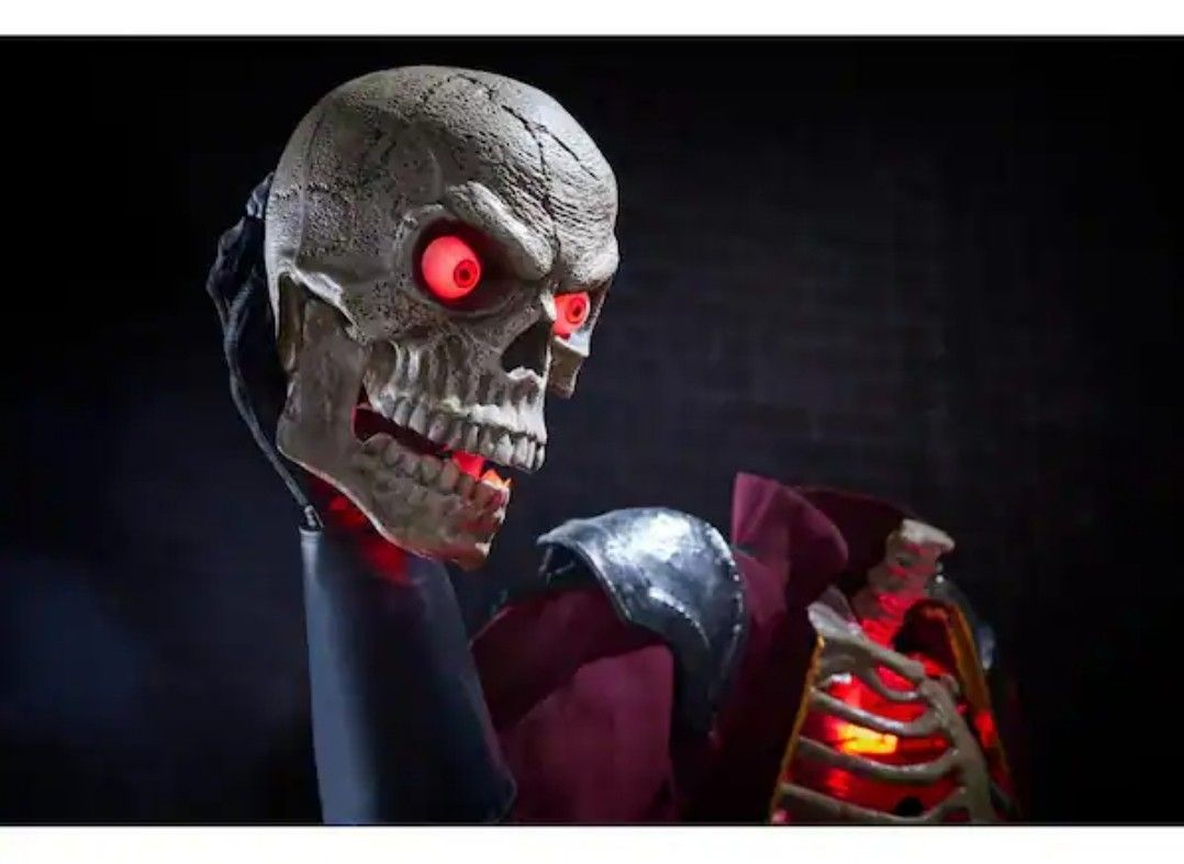 8.5 ft. Giant-Sized Animated LED Knight Dullahan Brand New in Box 📦