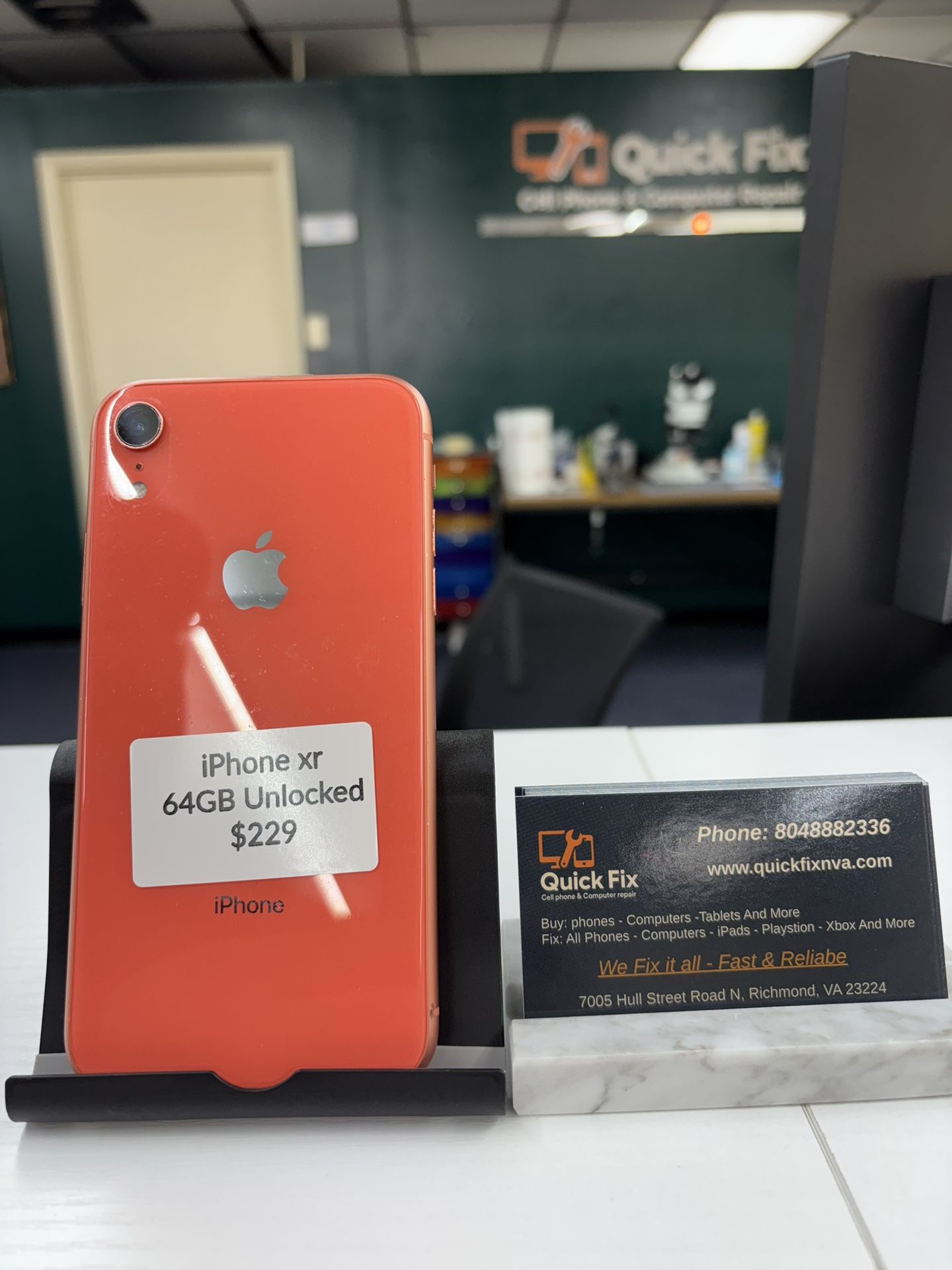 Apple iPhone XR  64GB Unlocked 