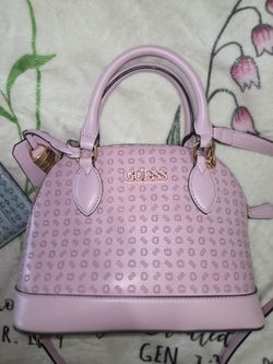 Lavender Guess medium sized purse and wallet