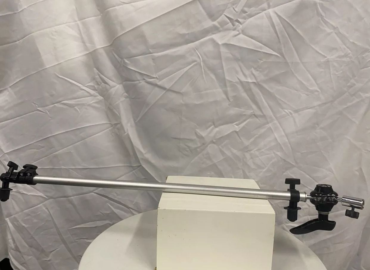 Interfit short reflector boom arm 24" to 40" 1 section