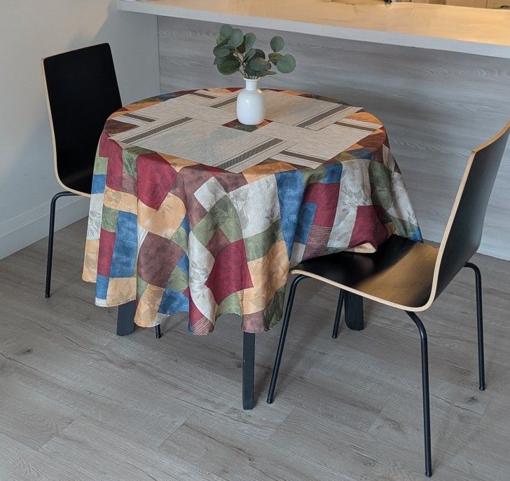 Small Dinner Table With Chairs