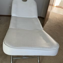 Esthetician Bed