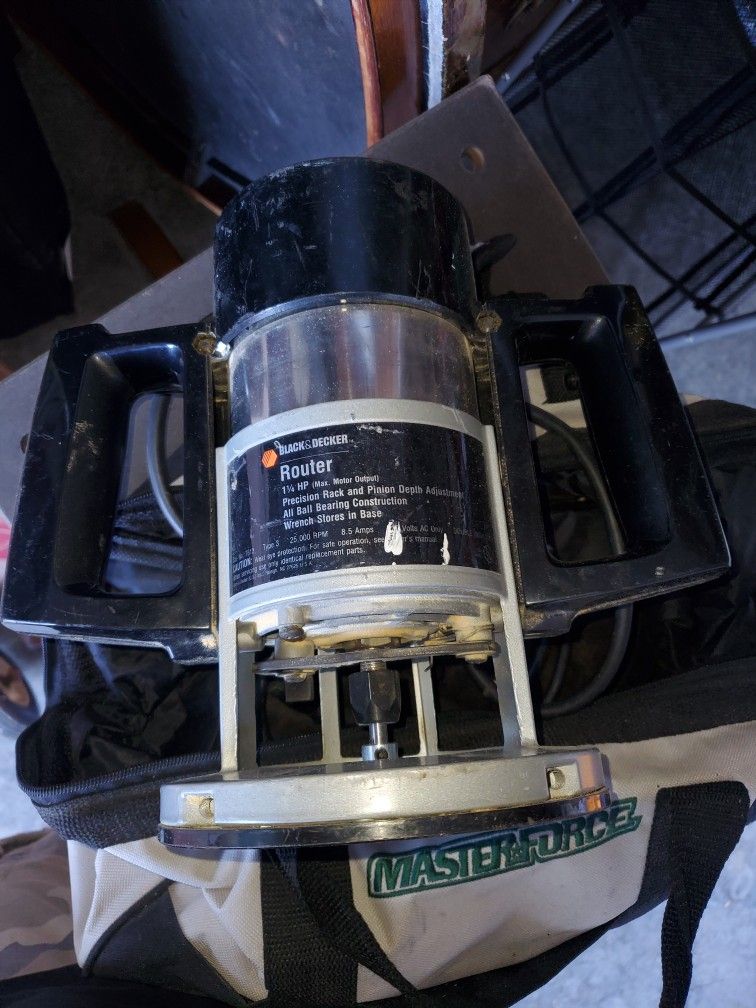 Black&Decker Router w/ Bag