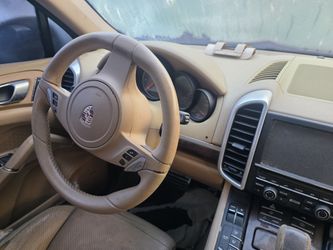 2011 - 2018 Porsche Cayenne for Parts