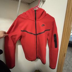 Red Nike Tech Small