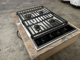 Wolf Gas Cooktop Thumbnail