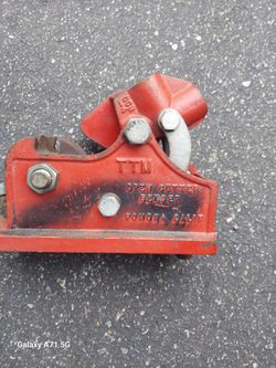 Rebar cutter and bender