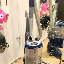 Shark Vacuum Cleaner Great Condition Works Perfectly 