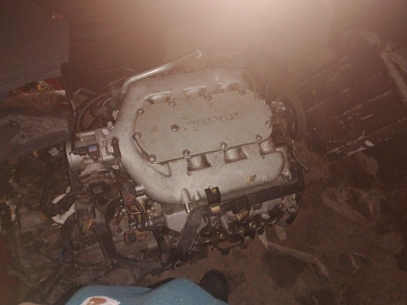 2006  Honda Accord 3.0  Part Out