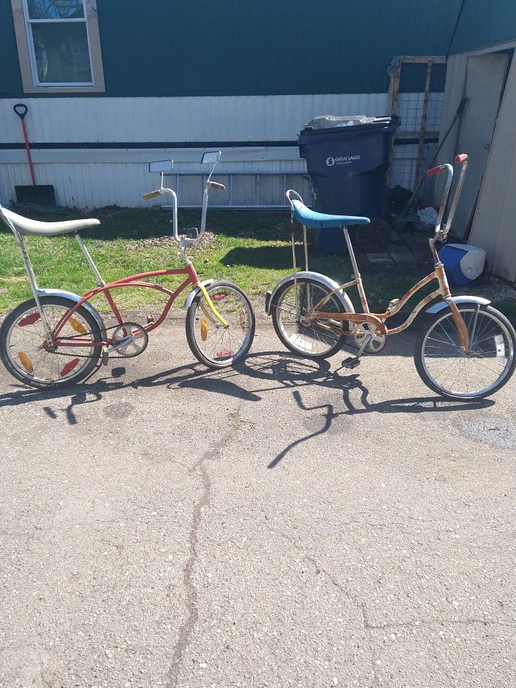 His and Hers Schwinn Vintage Bicycles 