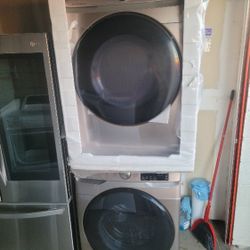 New Samsung Front Load Washer And Stackable Dryer Set In Champagne 