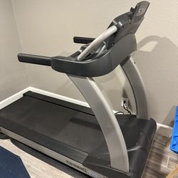 True Performance 300 Treadmill