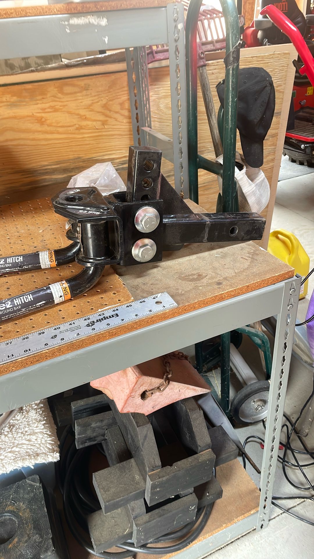 Hitch and Load levelers To Distribute Weight To Truck For A 10,000 Pound Pull Weight