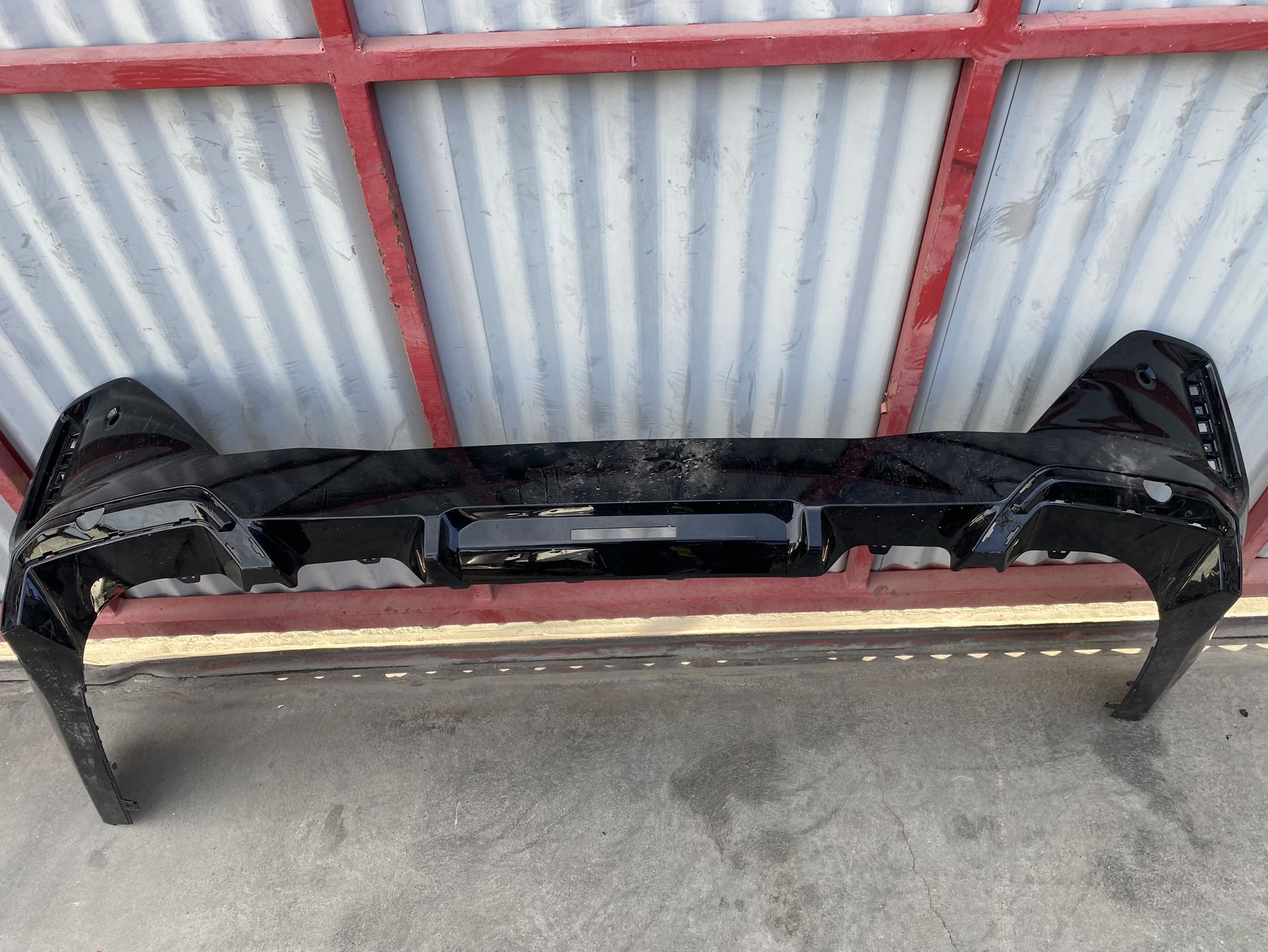 2024-2025 BMW i5 Rear Bumper Lower