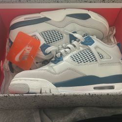 Brand New Jordan 4 Retros Off White Military Blue Blanc Size 3.5Y