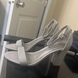 Worthington Women Silver Glitter Heels Size 8M (Prom, Wedding, Formal, Etc)