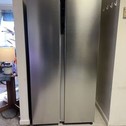 ✅🙌 BRAND NEW FRIDGE FREEZER FRIGIDAIRE🙌✅