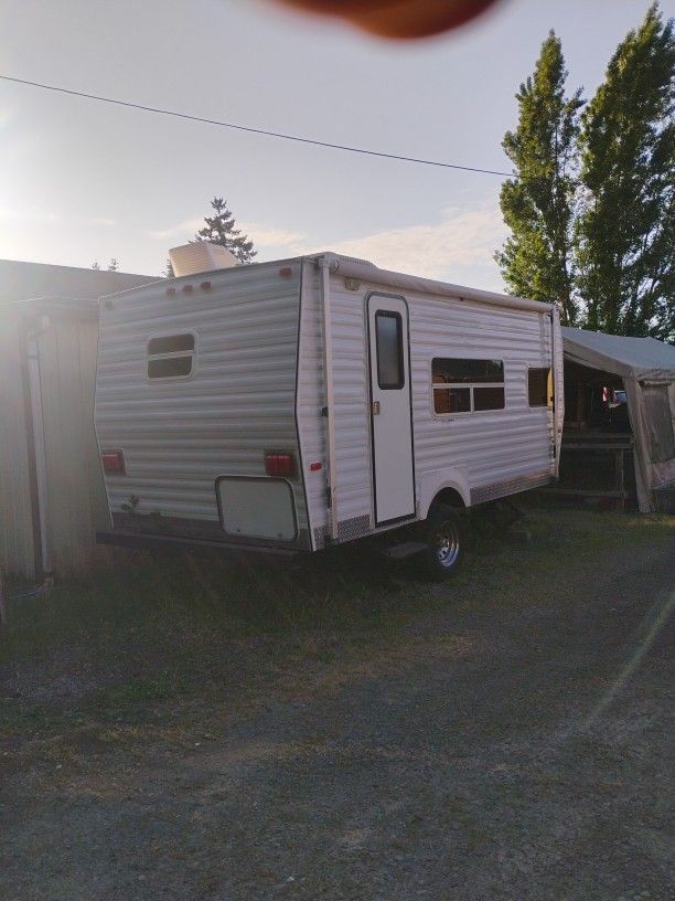 1971 Terry R.V. Trailer -18 Foot