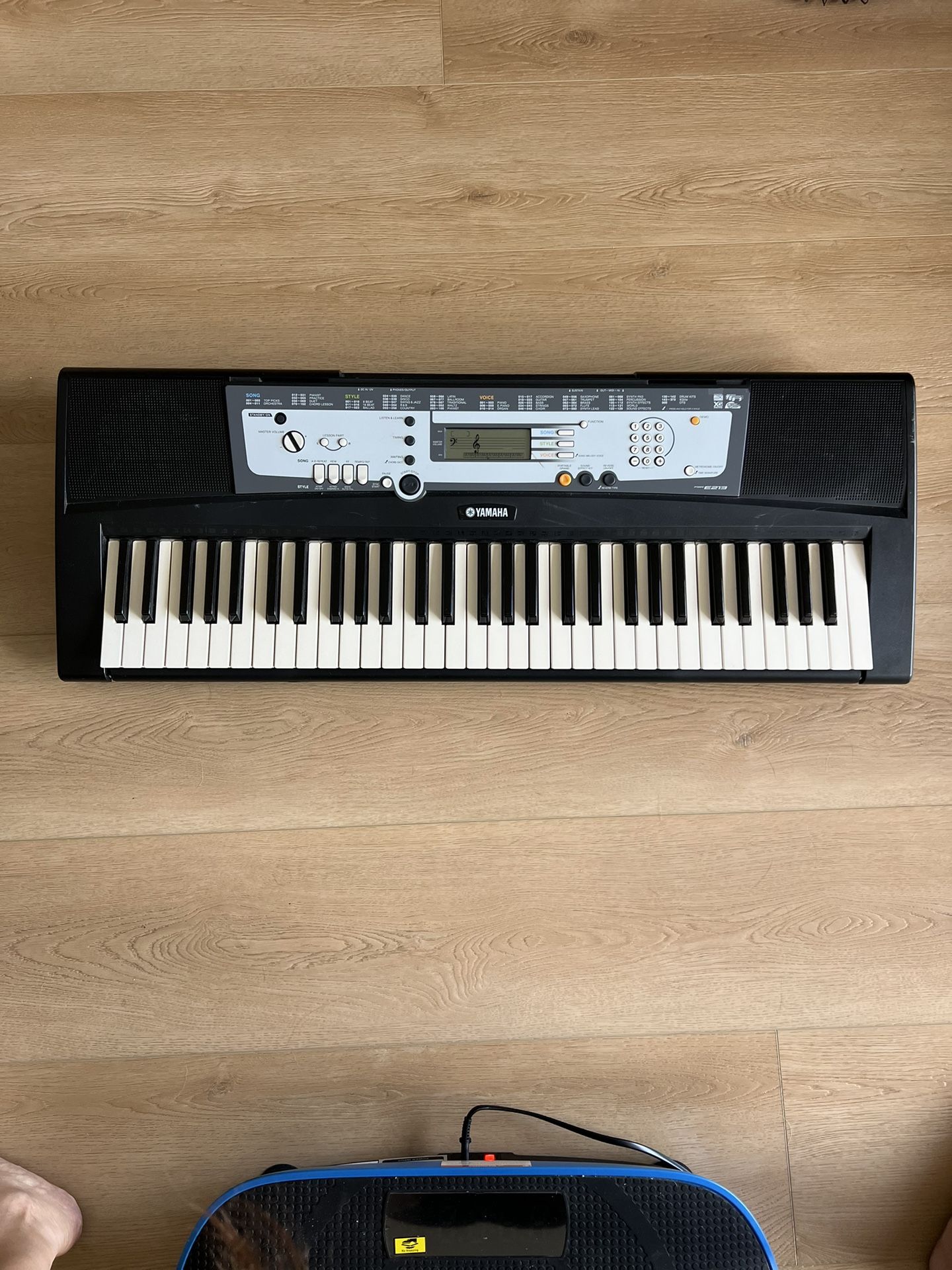 Yamaha piano Keyboard. 