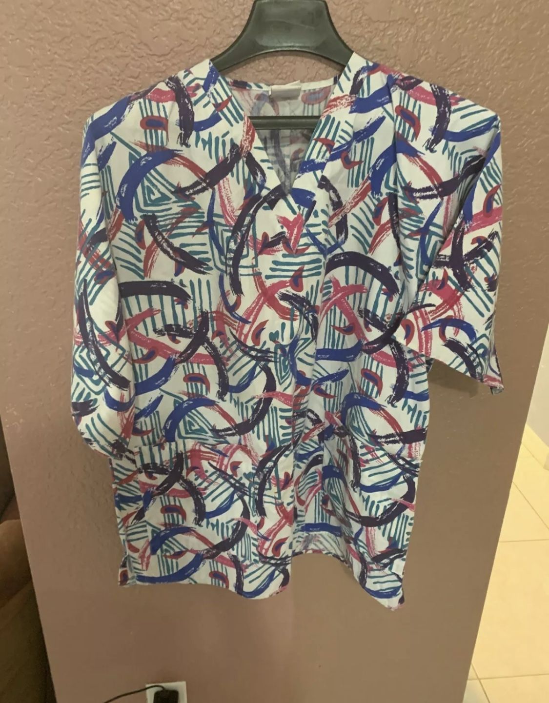 Women's Premier Uniforms Size Small Scrub Top With Pockets