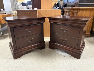 BASSETT Vintage Cherry Stained Traditional 2-Drawer Nightstand (Set of 2)