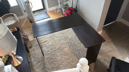 L-shaped corner desk