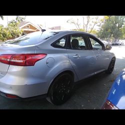 Ford Fucus Se 