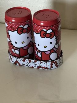 juego de salero y pimentero de Hello Kitty con soporte