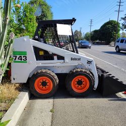 Bobcat 743
