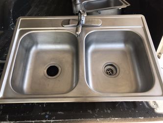 Stainless steel kitchen sink