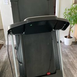 Treadmill Intrepid I300